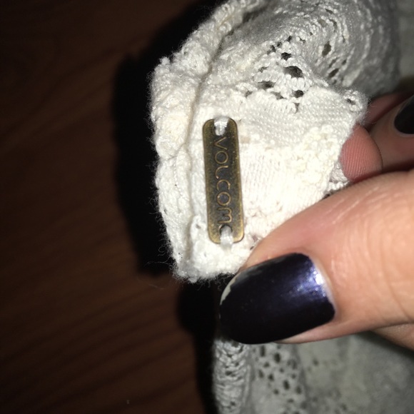 Volcom wave lace dress - Picture 3 of 5